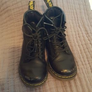 dr martens aw009